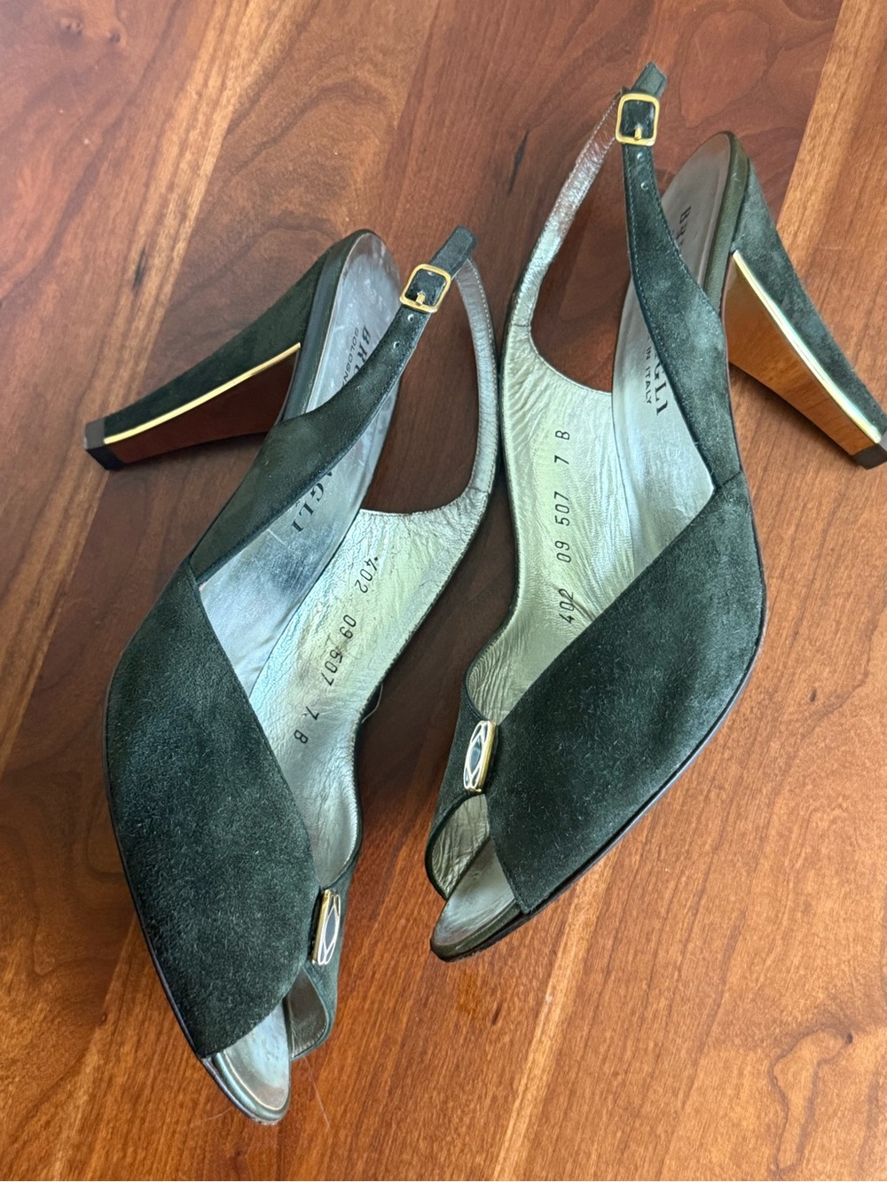 Bruno MAGLI 7B Dark Green Suede Slingback Heels with Gold Accents Vintage - Picture 10 of 12